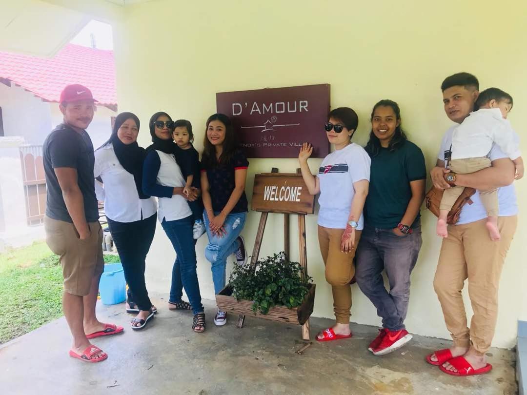 Melaka Afamosa Resort D'Amour Comfortable And Healing With Theater Projector Private Villa With Garden View Swimming Pool Seasonal Christmas Theme Esterno foto